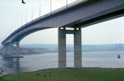КИТАЙ Структурный стальной мост шириной 10 м сопротивлением ветру класса 12 поставщик